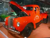 International Harvester KB-3

Baujahr 1941, 6 Zylinder, 3495 ccm, 73 PS

Die PKW-Sammlung ist in einem zweiten Gebäude untergebracht, dass sich auf dem Gelände der lokalen Straßenmeisterei befindet. Da dort kein Museumspersonal ist, sind alle Modelle hinter Glas. 

Mobilia Automuseo, Kangasala, Finnland, 14.4.2013