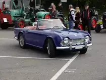 Oldtimer Triumph TR4 unterwegs in Bremgarten AG am 18.10.2014