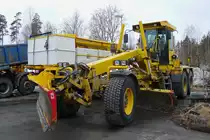 Vammas-Grader auf dem Gelnde der lokalen Straenmeisterei, Kangasala, Finnland, 14.4.2013 