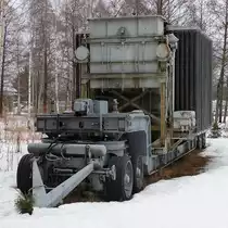 Schwerlast-Tiefladehänger mit Transformator, Kangasala, Finnland, 14.4.2013