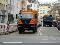 Mercedes Benz Unimog U20 am 29.10.14 in Frankfurt am Main 