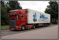 Dieser SCANIA Topline R500 \8/ aus Italien, wurde am Morgen des 07.09.2008 auf dem Rasthof Sauerland-Ost abgelichtet.
