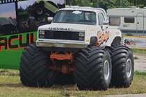 Chevrolet Monstertruck bei der Monstertruck-Show in Sassnitz am 16.08.2013