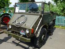 Deutschland, Eifel, Lasel, Oldtimer Ausstellung während des autofreien Sonntags am 9. Juni 2014 - Schweizer Armee Unimog - 50'000 - 99'999 - Abteilung für Heeresmotorisierung und leichte Truppen