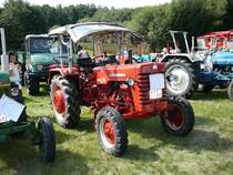 IHC D432 bei der 1. Oldtimerausstellung in 36119 Neuhof - Hattenhof am 31.08.08 

