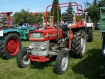 MF 135 bei der 1. Oldtimerausstellung in 36119 Neuhof - Hattenhof am 31.08.08 
