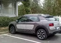 Der neue Citroen C4 Cactus, leider mit einer langweiligen Farbkombination. Foto: 30.10.2014