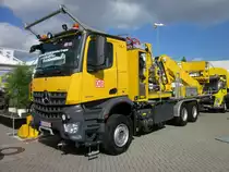 MB Arocs 3345 Spezialfahrzeug für die Deutsche Bahn am 27.09.2014 auf der Innotrans in Berlin.
