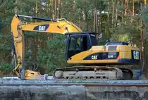 Kettenbagger CAT 324D mit Hydraulikhammer. - 19.10.2014