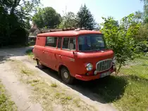In einer Gartensiedlung in Patzig stand,am 20.Mai 2014,Dieser Barkas B1000.