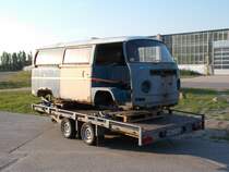 Entweder ging der VW Bully,am 22.Mai 2014,zum Schrotthändler oder ein Sammler hat den VW wieder aufgemöbelt.Aufnahme in Bergen/Rügen.