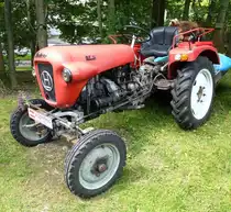 Lindner BF14, Ackerschlepper aus �sterreich mit luftgek�hltem 2-Zyl.Diesel und 14PS, Baujahre 1958-59, Partenkirchner Oldtimer Treffen, Aug.2014 