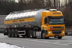 DAF CF 85.410 Tanksattelzug von Bertschi aus der Schweiz unterwegs auf der BAB 6 bei Neuendettelsau, 13.03.2013