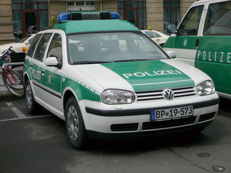 VW Golf Variant der Bundespolizei, am 05.04.08 in Frankfurt/M