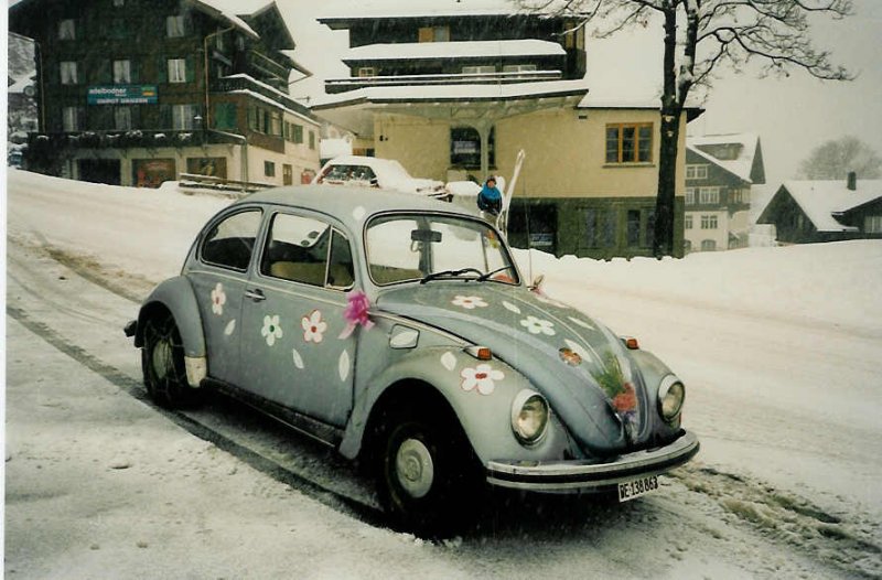 VW-Kfer BE 138'863 auf dem Mhleport/Adelboden