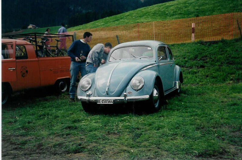 VW-Kfer BE 150'564 am Kfer-Treffen in Chteau-d'Oex