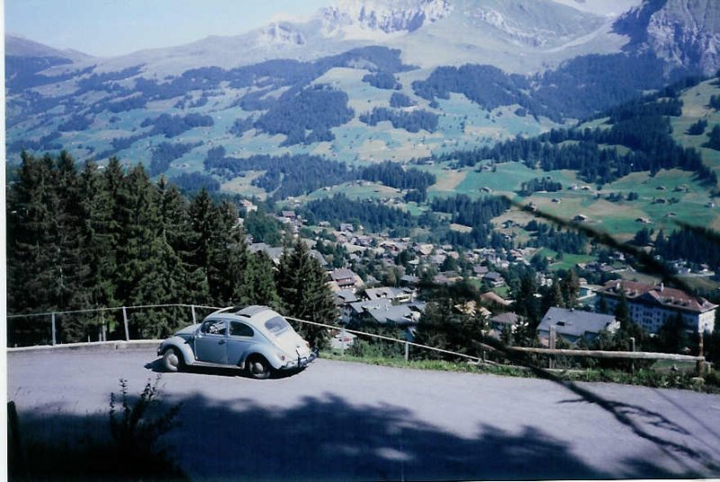 VW-Kfer BE 80'244 oberhalb Adelboden