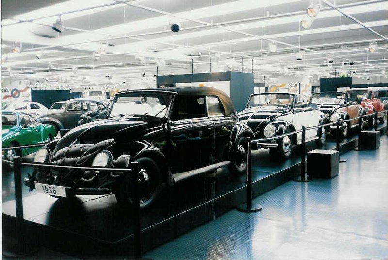 VW-Kfer Jahrgang 1938 im Volkswagen-Museum Wolfsburg